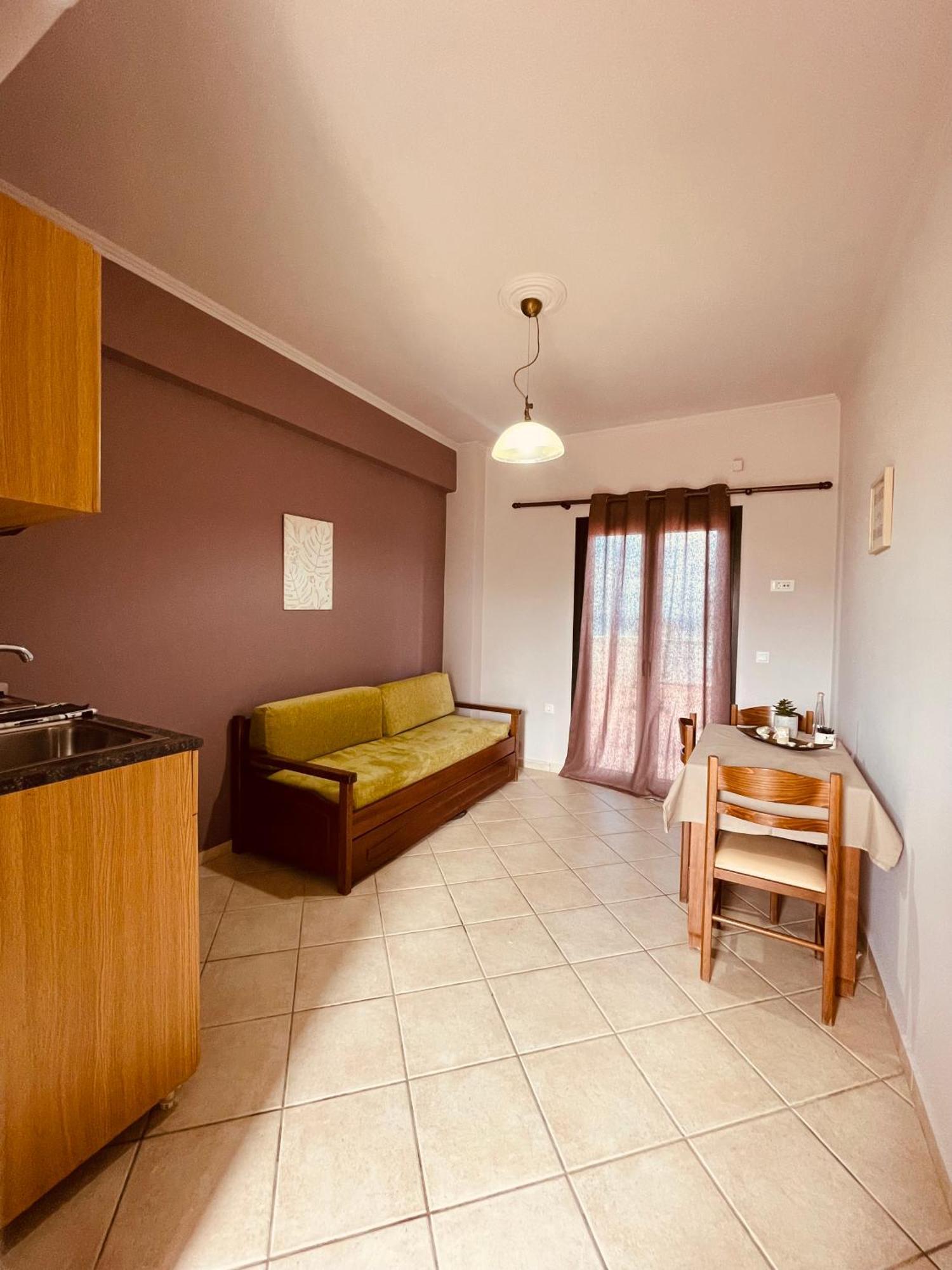 Girogiali Apts Kíssamos Exteriör bild
